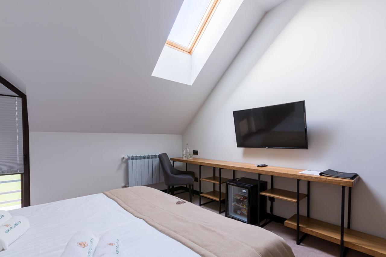 Святий Шарбель Hotel Morshyn Eksteriør billede