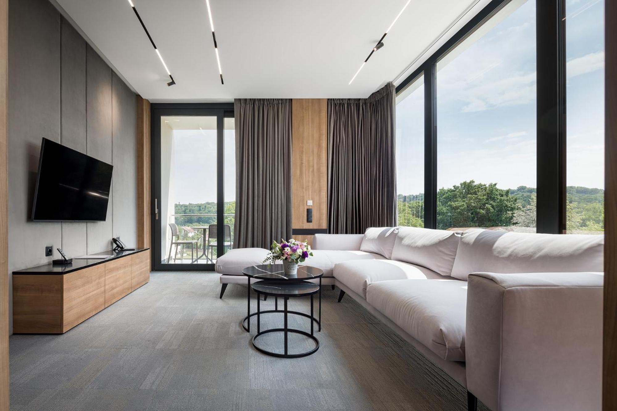Святий Шарбель Hotel Morshyn Eksteriør billede